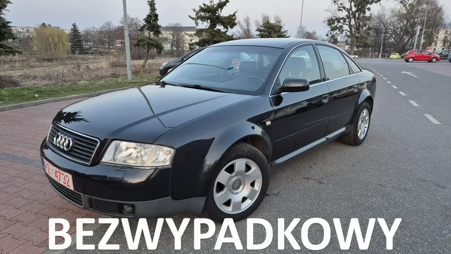 AUDI A6 -