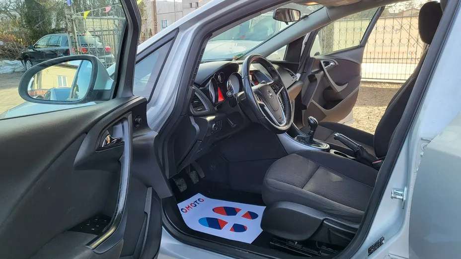 OPEL Astra -