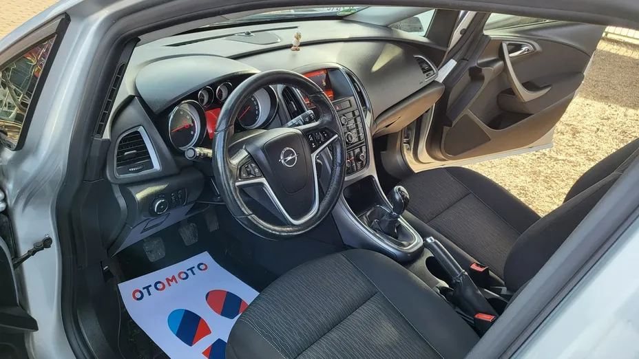 OPEL Astra -