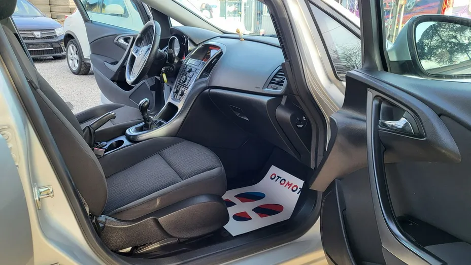 OPEL Astra -