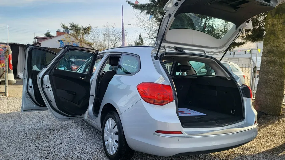 OPEL Astra -