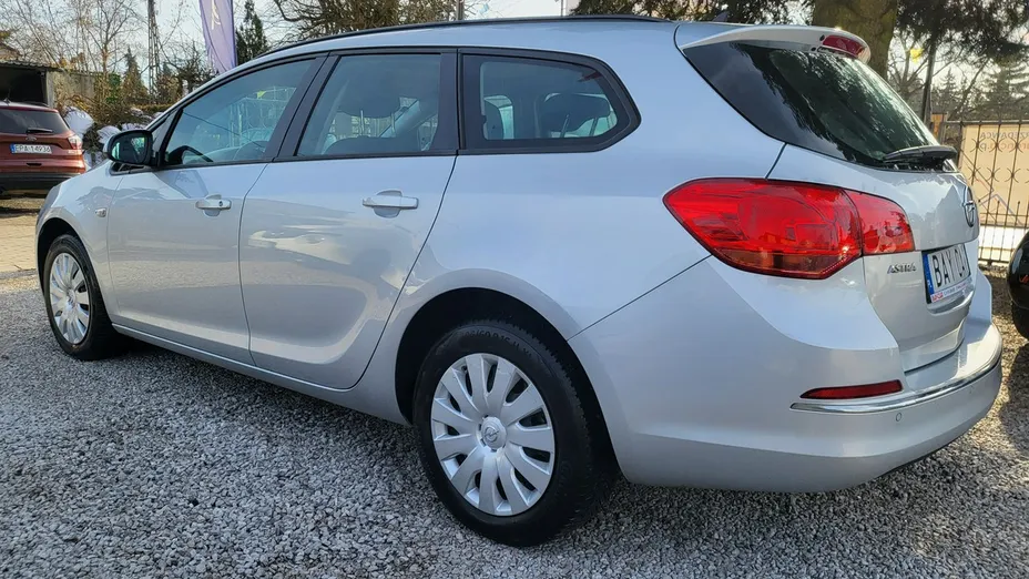OPEL Astra -