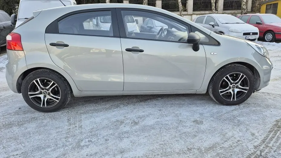 KIA Rio -