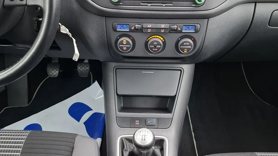 VOLKSWAGEN Golf Plus -