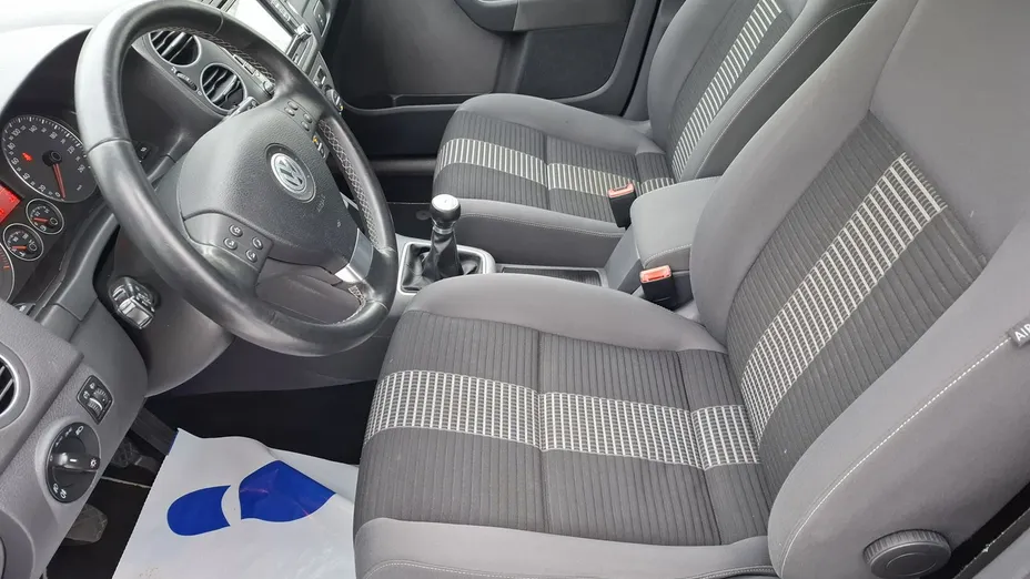 VOLKSWAGEN Golf Plus -