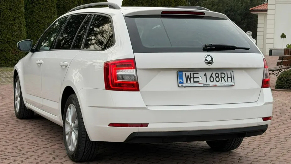 SKODA Octavia -