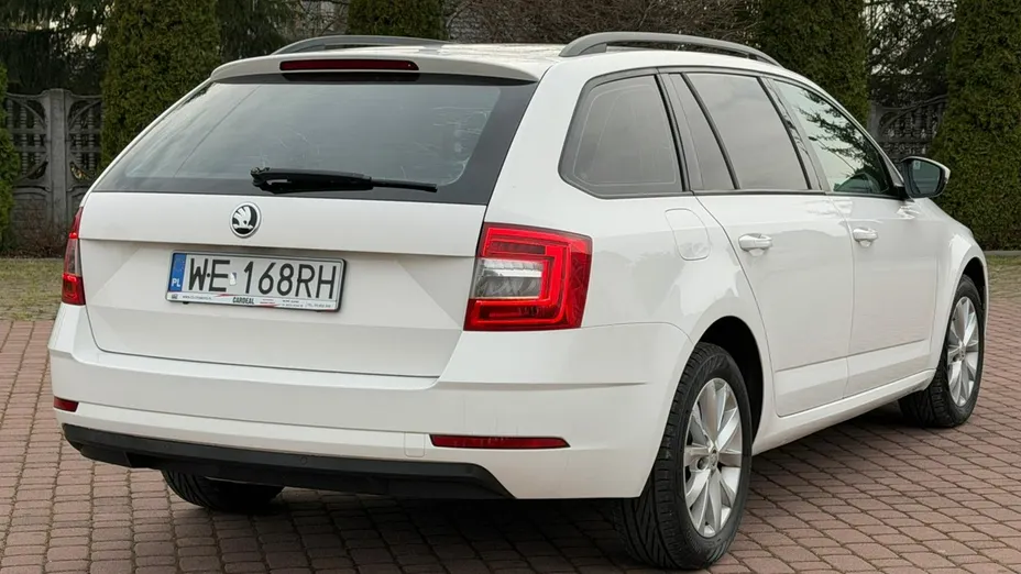 SKODA Octavia -
