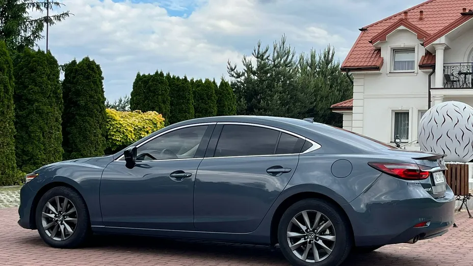 MAZDA 6 -