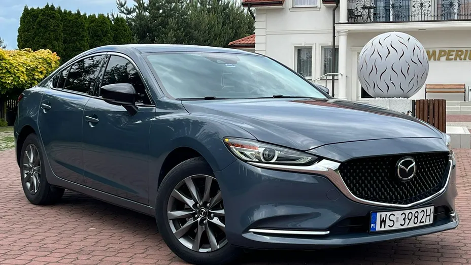 MAZDA 6 -