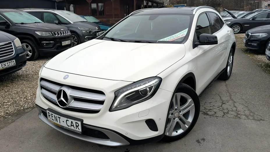 MERCEDES-BENZ GLA -