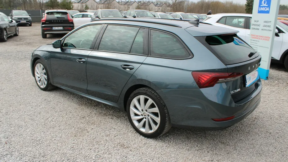SKODA Octavia -