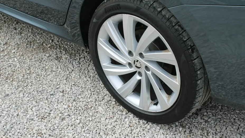 SKODA Octavia -