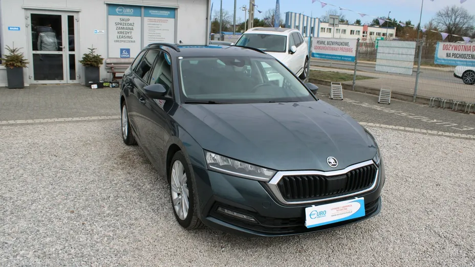 SKODA Octavia -