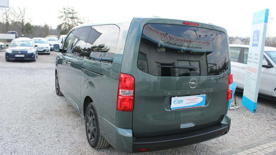OPEL Zafira -