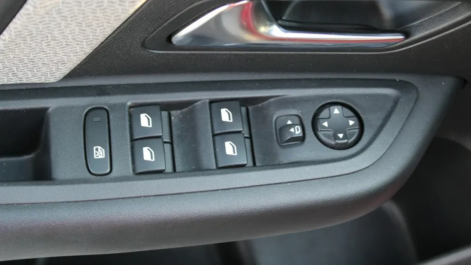 CITROEN C4 -