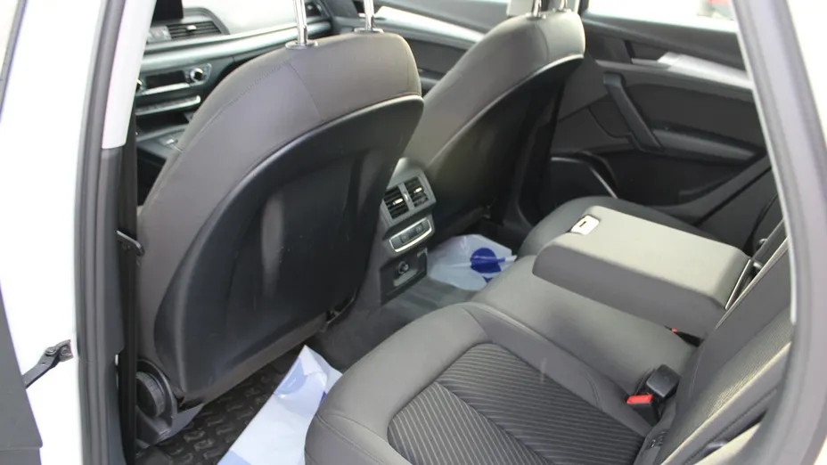 AUDI Q5 -
