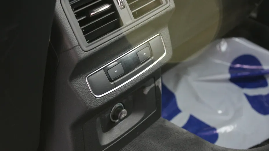 AUDI Q5 -