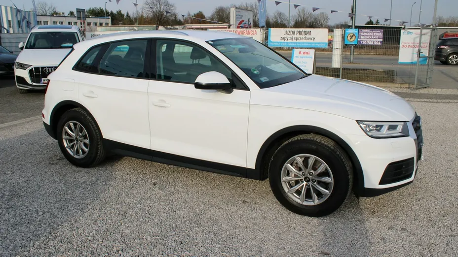 AUDI Q5 -