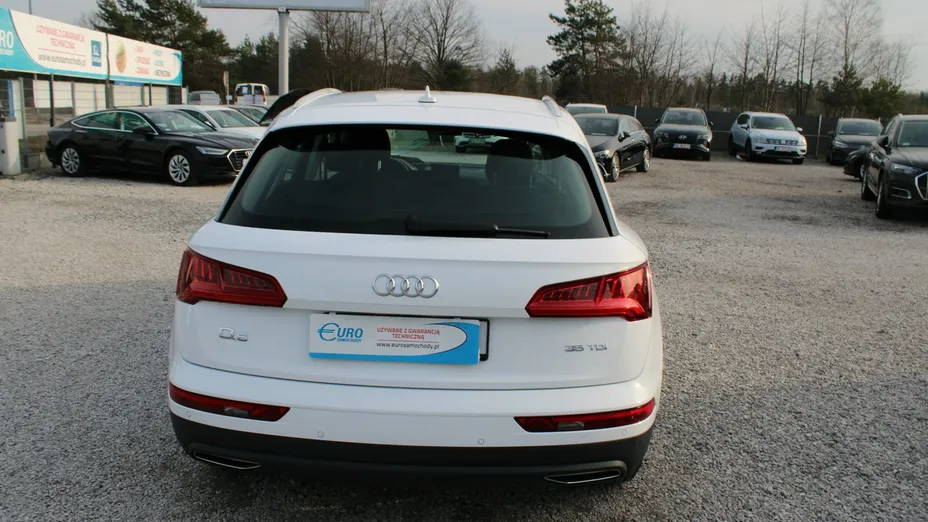 AUDI Q5 -