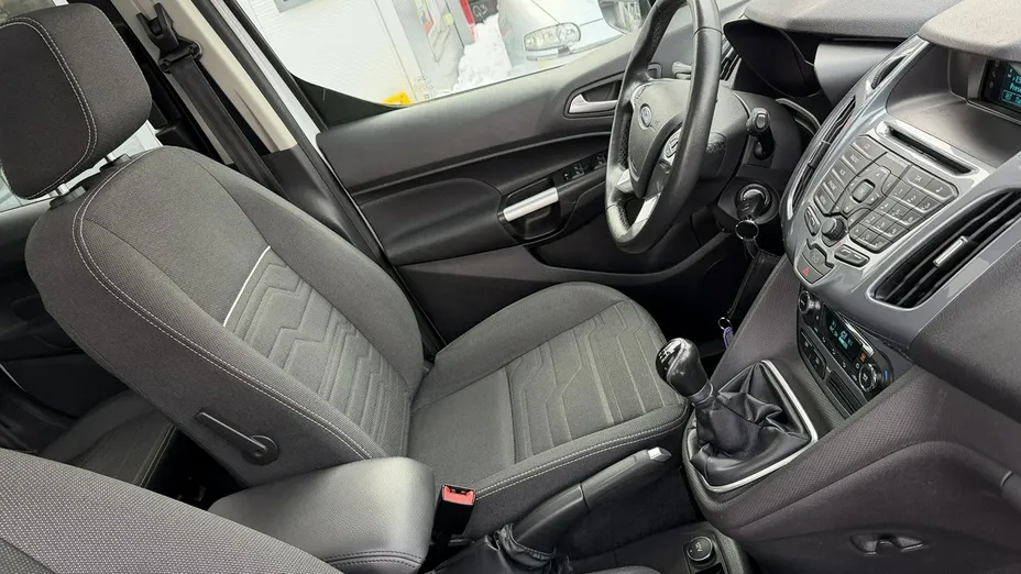 FORD Tourneo Connect -