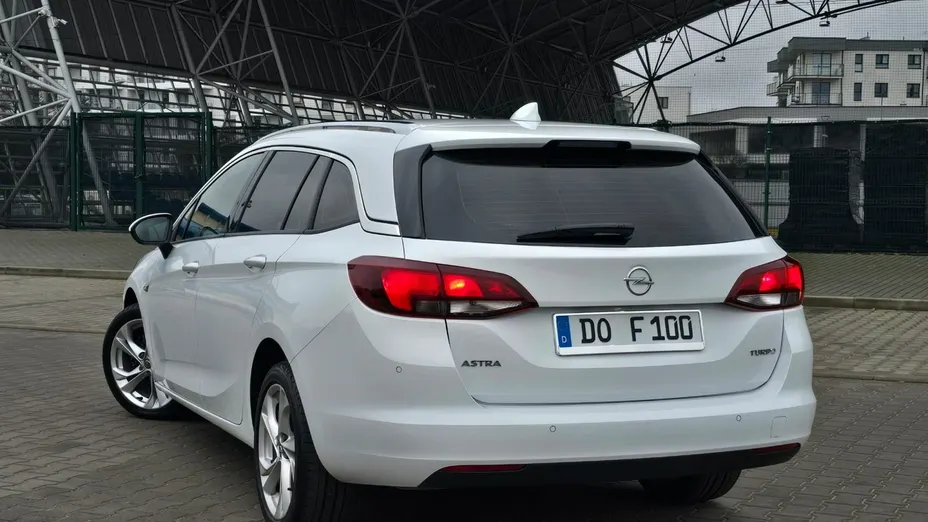 OPEL Astra -