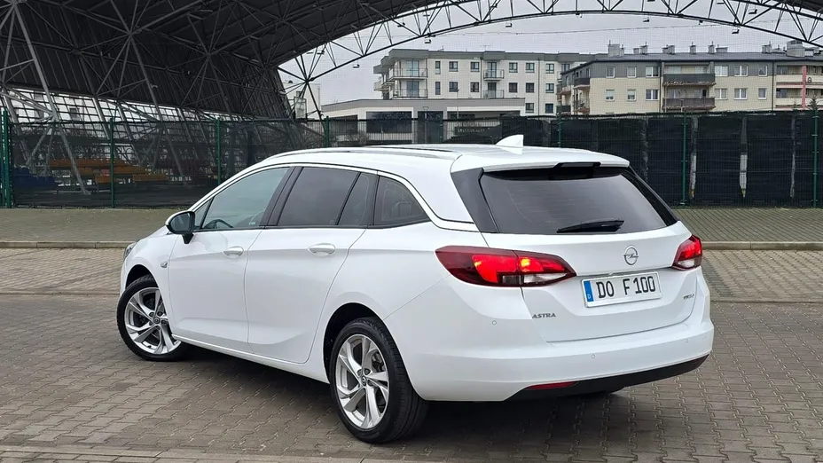 OPEL Astra -