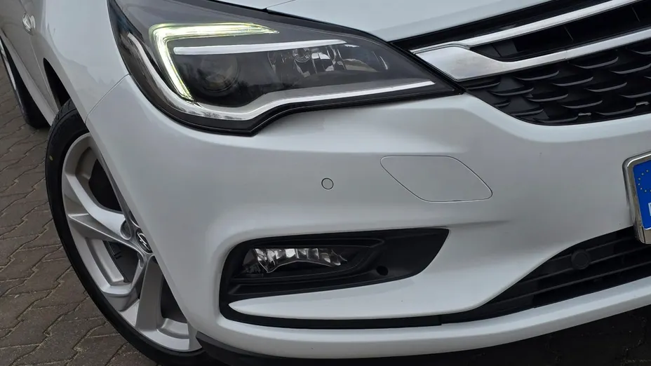 OPEL Astra -