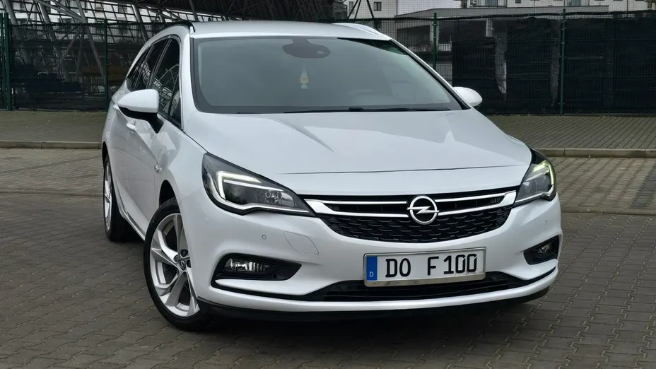 OPEL Astra -