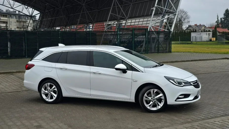 OPEL Astra -