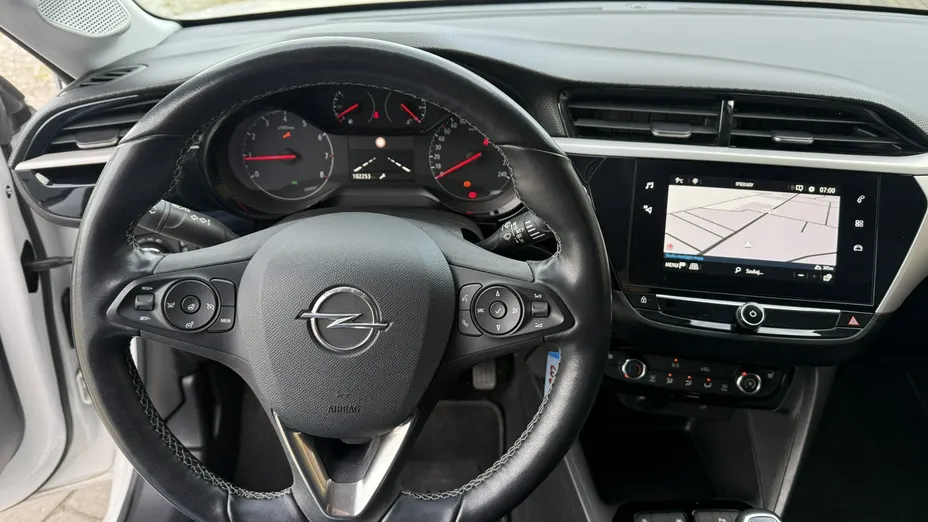 OPEL Corsa -