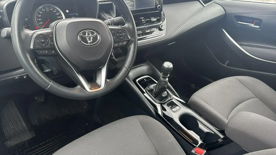 TOYOTA Corolla -
