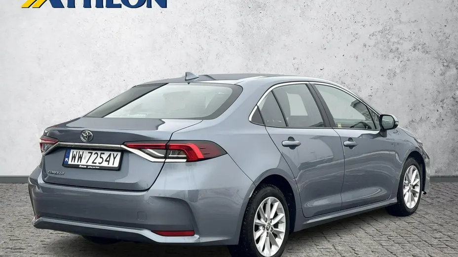 TOYOTA Corolla -