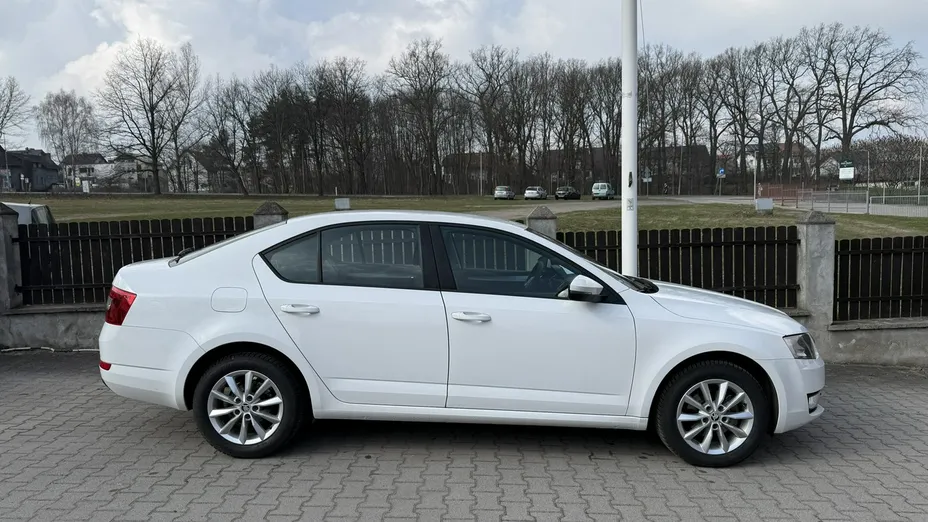 SKODA Octavia -