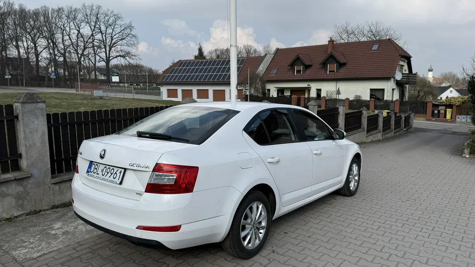 SKODA Octavia -