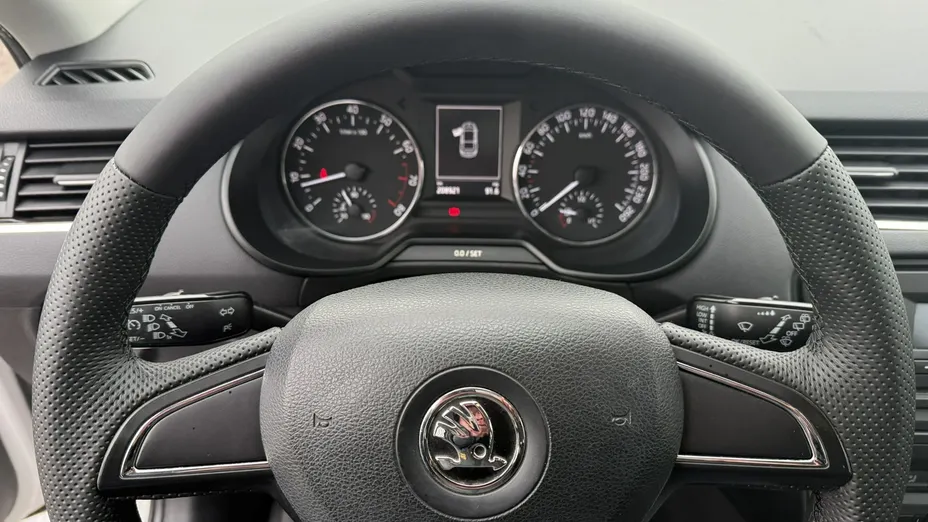 SKODA Octavia -
