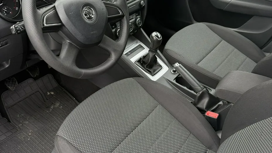 SKODA Octavia -