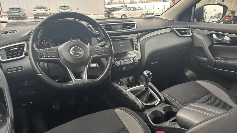 NISSAN Qashqai -