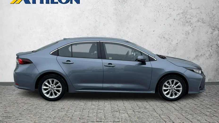 TOYOTA Corolla -