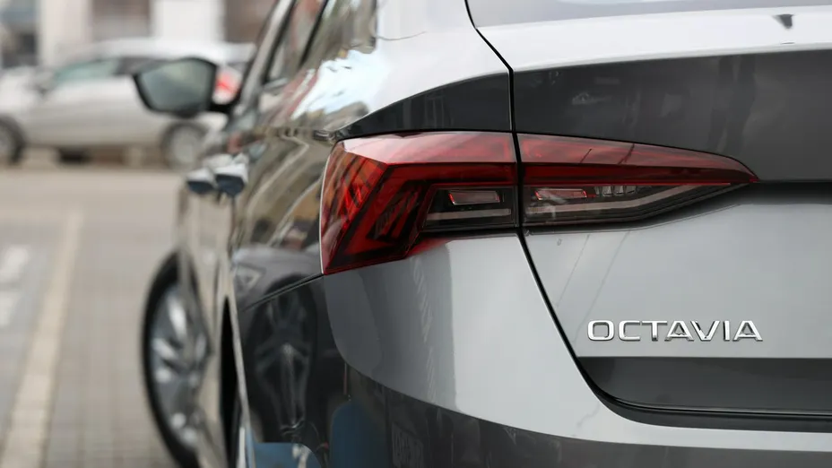 SKODA Octavia -