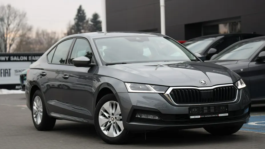 SKODA Octavia -