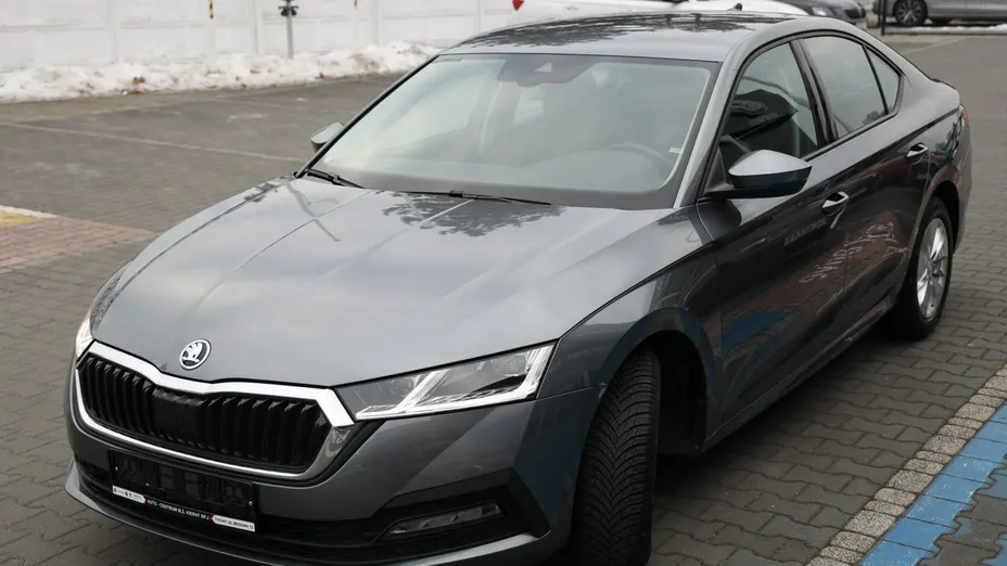 SKODA Octavia -