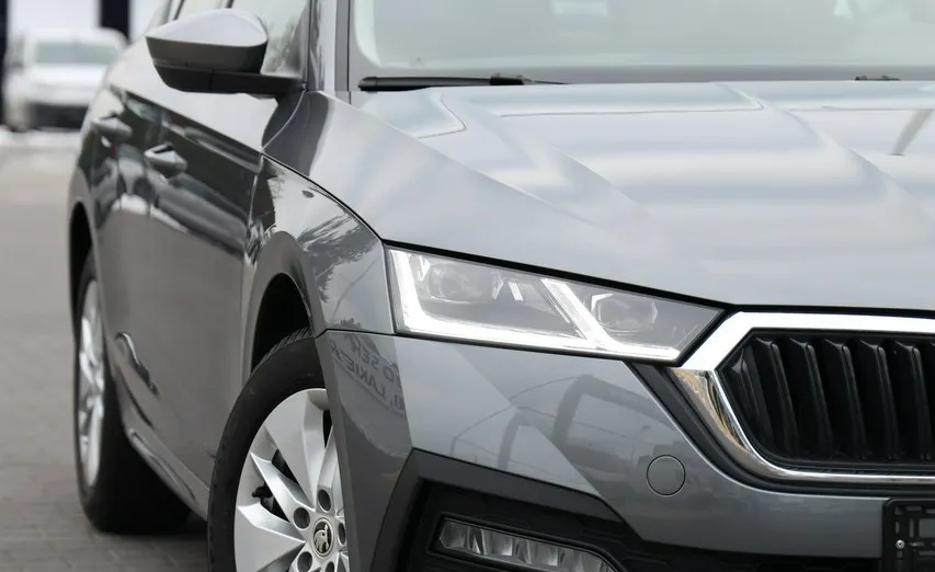 SKODA Octavia -