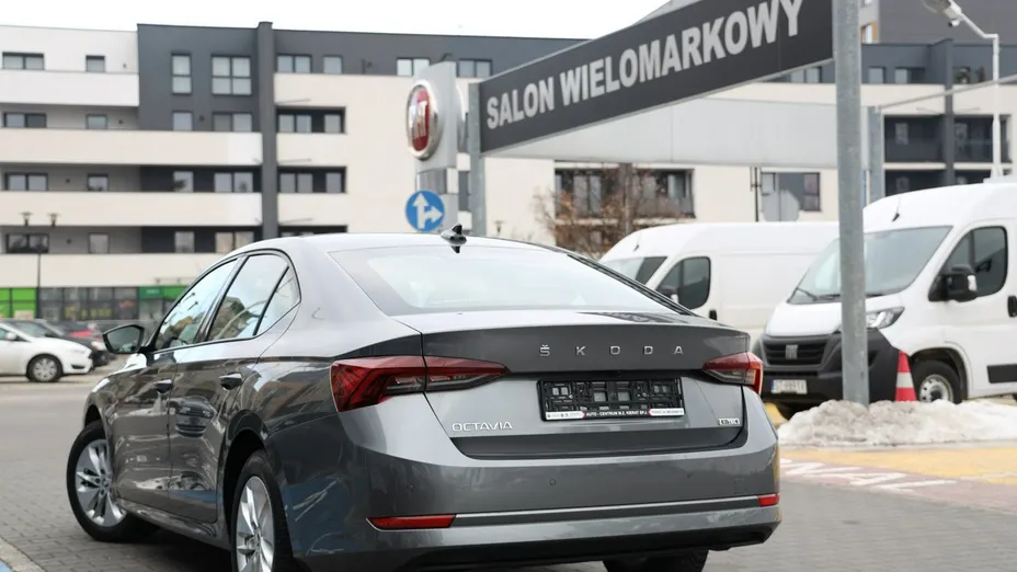 SKODA Octavia -