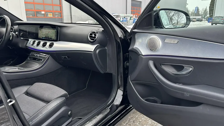 MERCEDES-BENZ E Klasa -