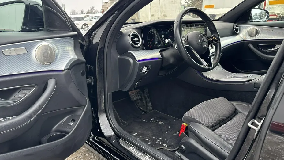 MERCEDES-BENZ E Klasa -