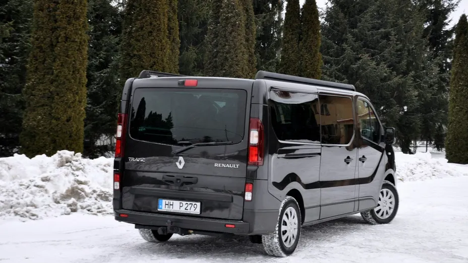 RENAULT Trafic -