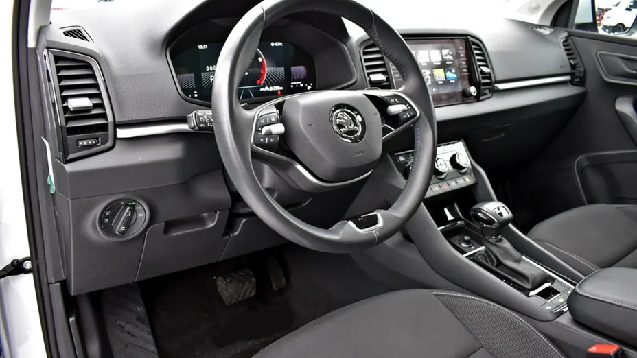 SKODA Karoq -