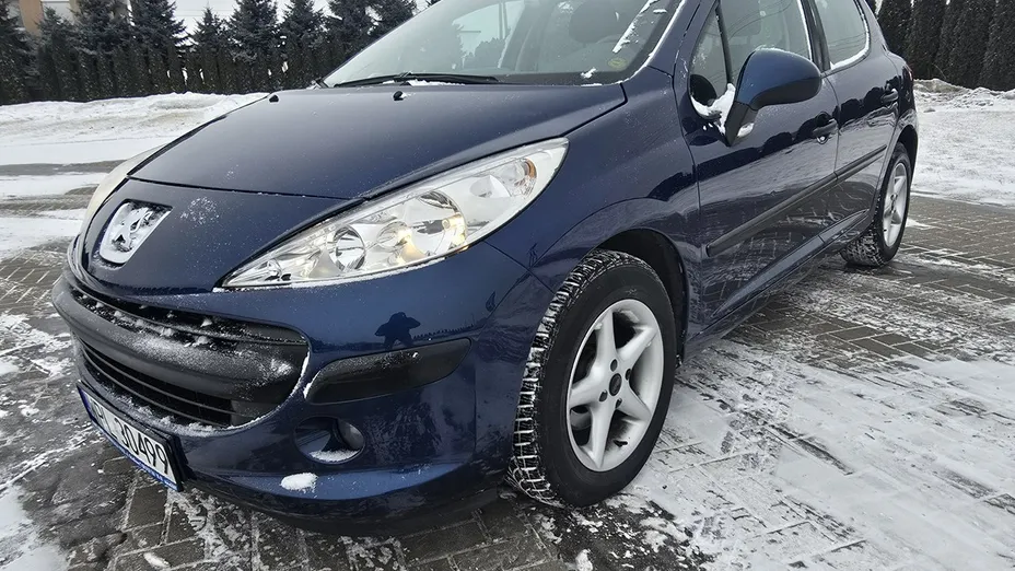 PEUGEOT 207 -