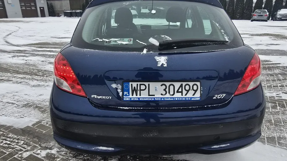 PEUGEOT 207 -