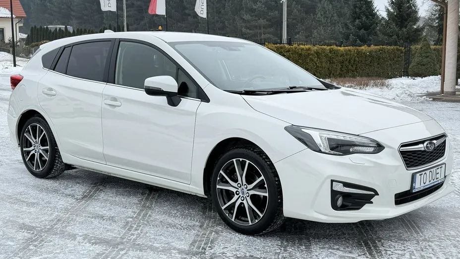 SUBARU Impreza -